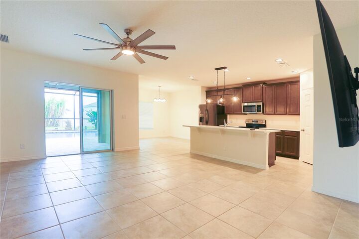 Property Photo: 224 Denali Street FL 33844