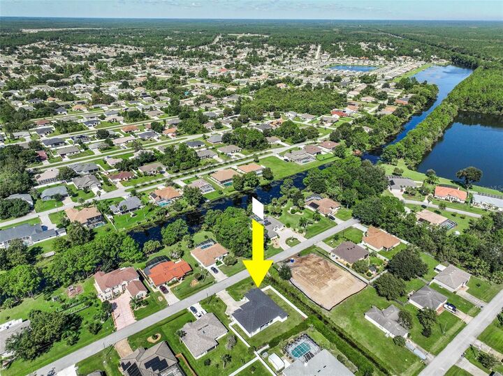 Property Photo:  26 W Ludlow Lane  FL 32137 
