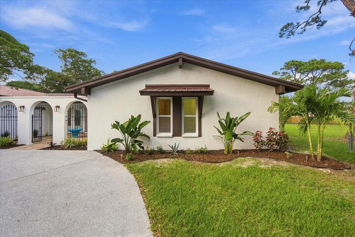 Property Photo:  3151 53rd Street  FL 34234 
