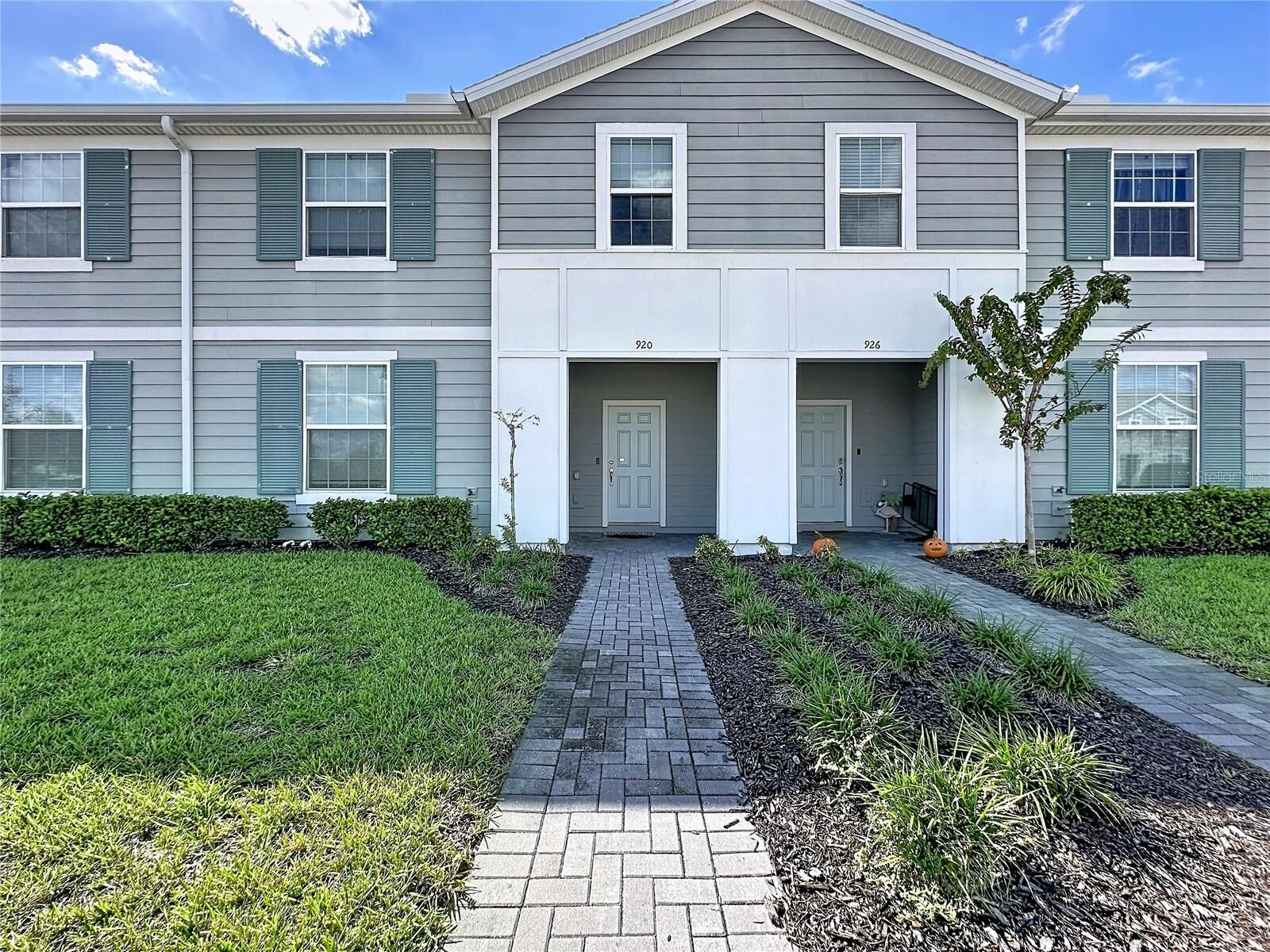 Property Photo:  920 Paradise Dr  FL 33837 