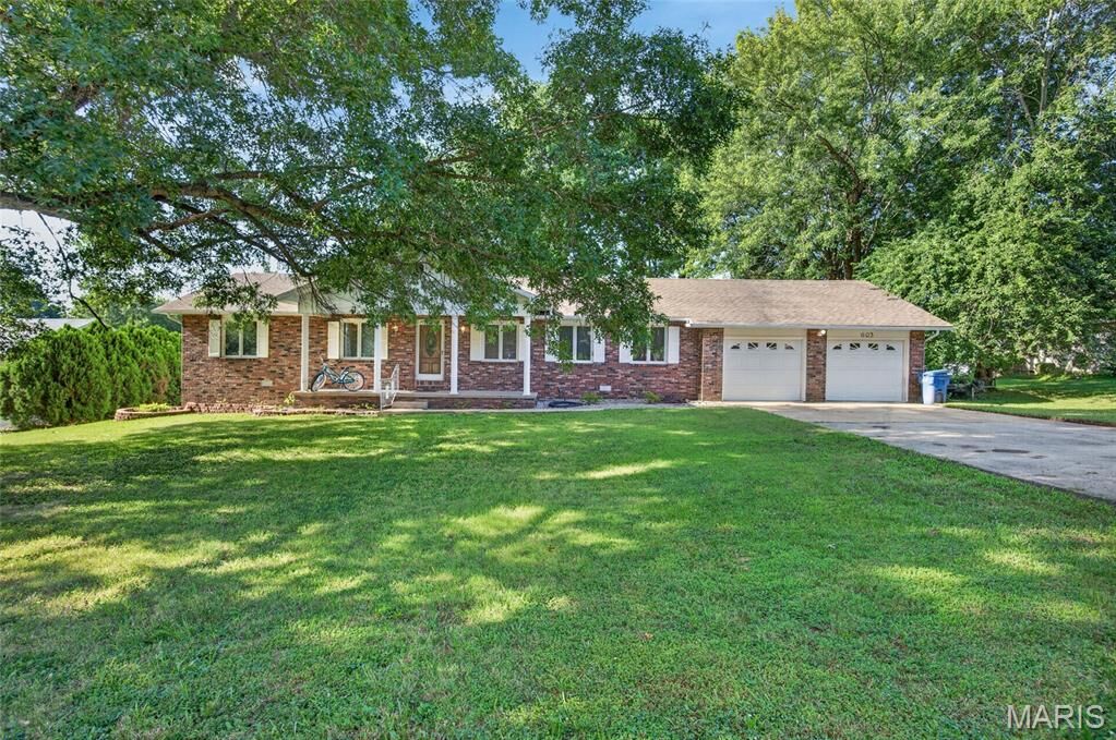 Property Photo:  603 Birchbark Lane  MO 65536 