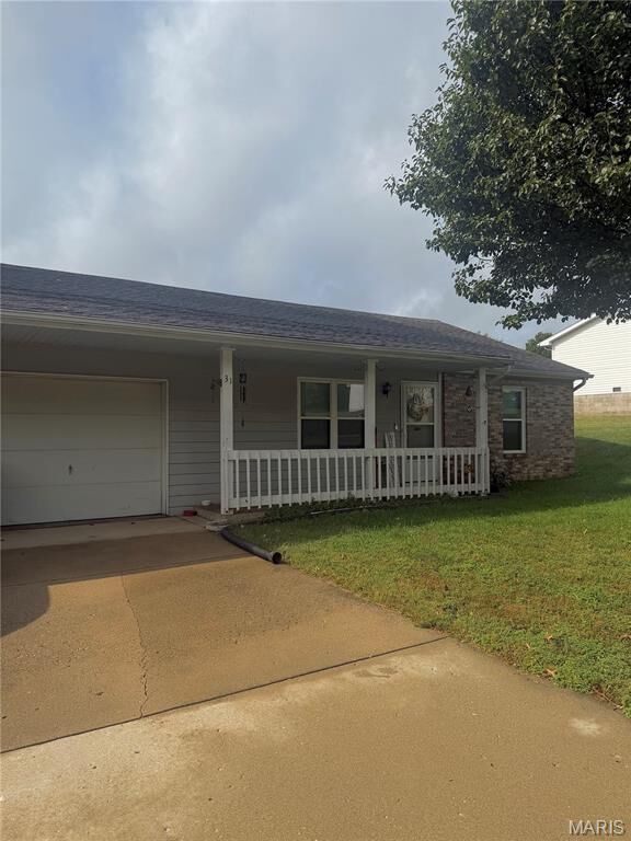 Property Photo:  31 Christine Drive  IL 62221 