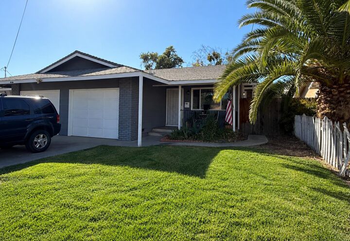 Property Photo:  613 El Vista Avenue  CA 95354 