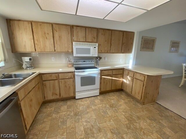 Property Photo: 15390 Moonraker Court 411 FL 33917