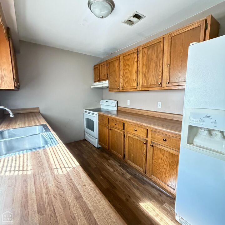 Property Photo:  511 Ridgecrest Street  AR 72401 
