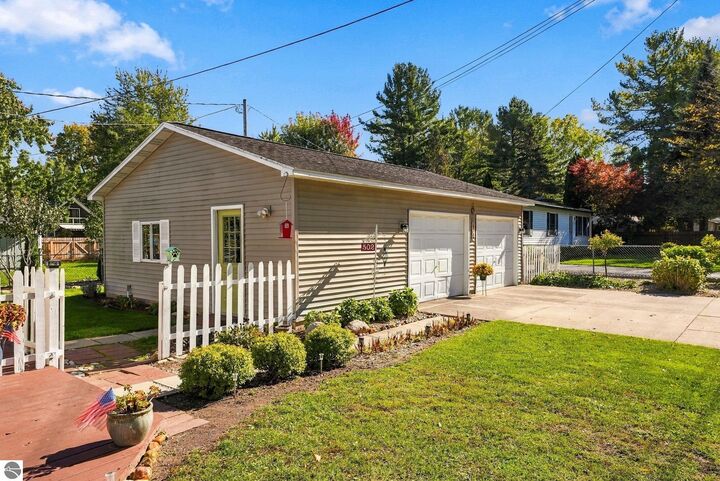 Property Photo:  502 Lake  MI 49629 