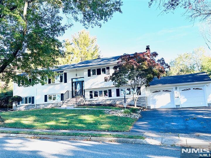 Property Photo:  48 Seminole Avenue  NJ 07470 
