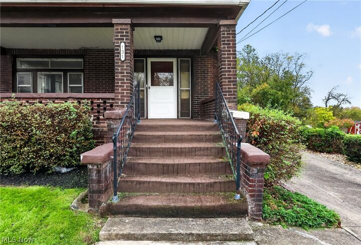 Property Photo:  131 Madison Street  OH 44405 