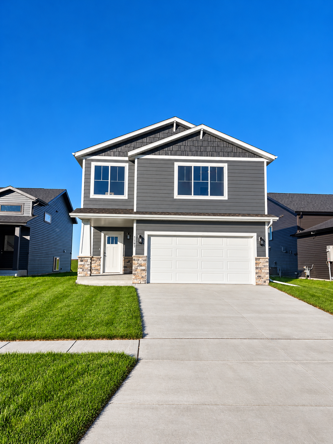Property Photo:  1187 Rachel Drive W  ND 58078 