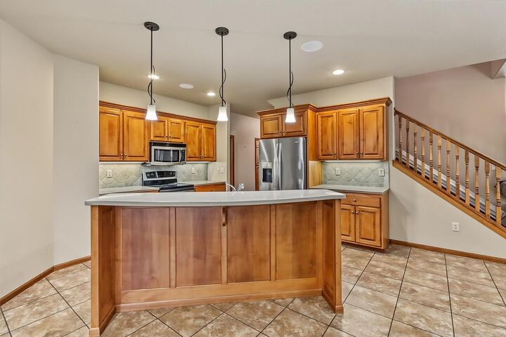 Property Photo:  797 Villa Park Way  ND 58078 