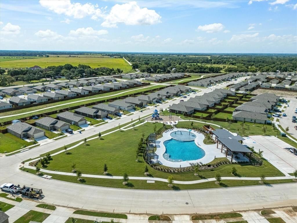 Photo de la propriété:  5057 Valhalla Drive  TX 75119 