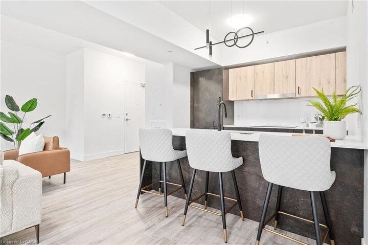 Property Photo: 2 Dundas Street W 303 ON K8P 1A1