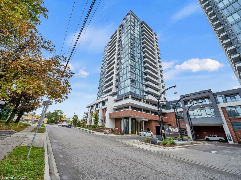 Property Photo:  5 Wellington Street S 1704  ON N2M 4B4 
