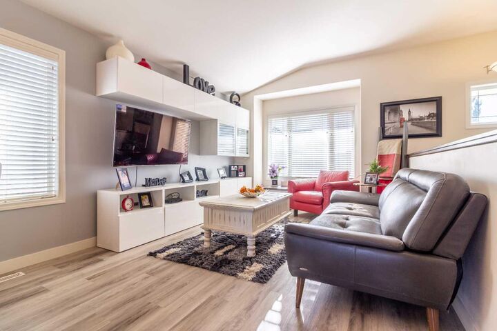 Property Photo:  454 Twinriver Road W  AB T1J 3Y9 