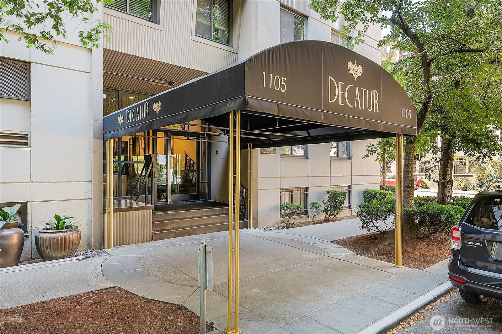 Property Photo: 1105 Spring Street 1304 WA 98104