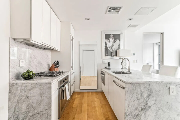 Property Photo:  250 Bowery 5A  NY 10012 