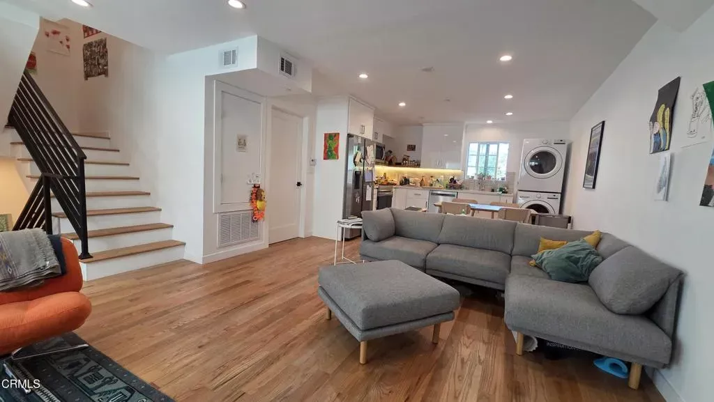 Property Photo:  2325 Langdale Avenue  CA 90041 