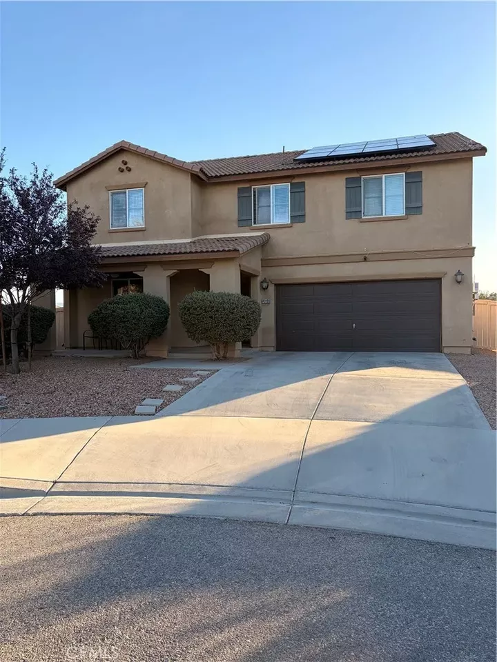 Property Photo:  43109 Sandwest Court  CA 93536 