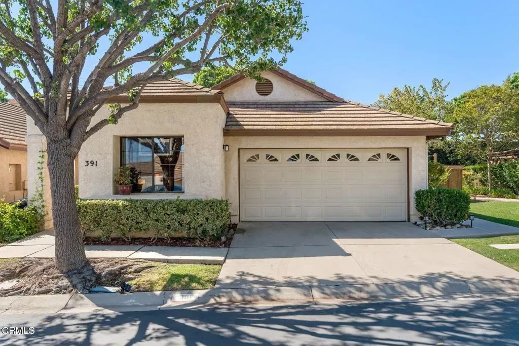 Property Photo: 391 Estancia Place CA 93012
