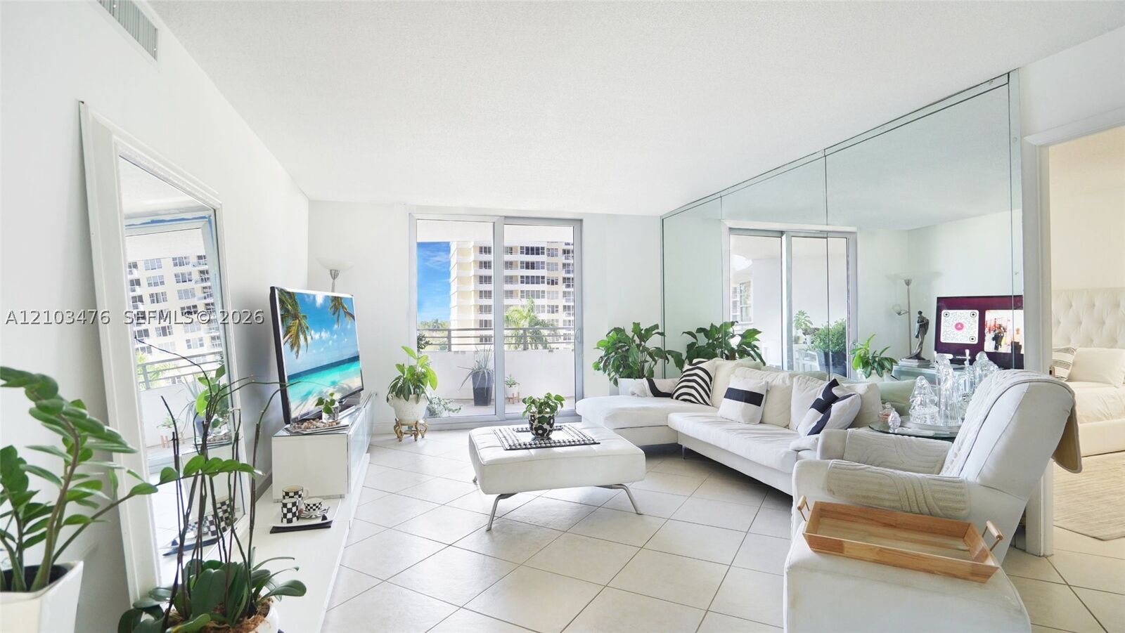Property Photo:  5555 Collins Ave 6T  FL 33140 