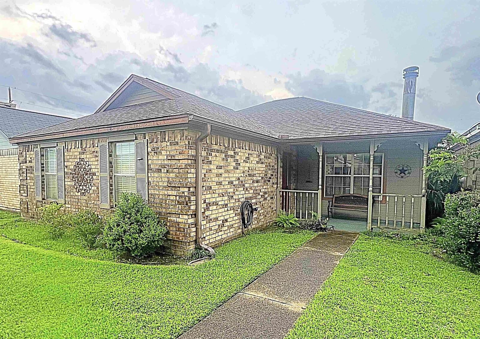 Property Photo:  1512 Bryant Way  TX 77706 