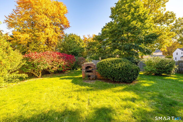 Property Photo:  28 Dix Road  CT 06109 