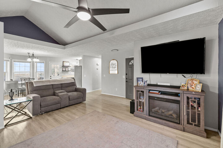 Property Photo:  720 N Windmill Place  MO 65738 