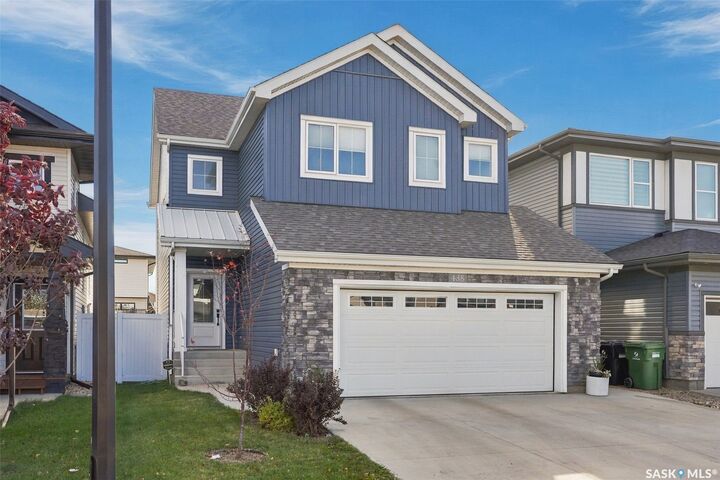 Property Photo:  438 Aniskotaw Way  SK S7W 1M3 