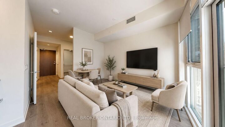 Property Photo:  20 Richardson Street 911  ON M5A 0S6 