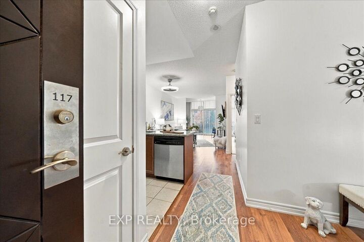 Property Photo:  18 Harding Boulevard 117  ON L4C 0T3 