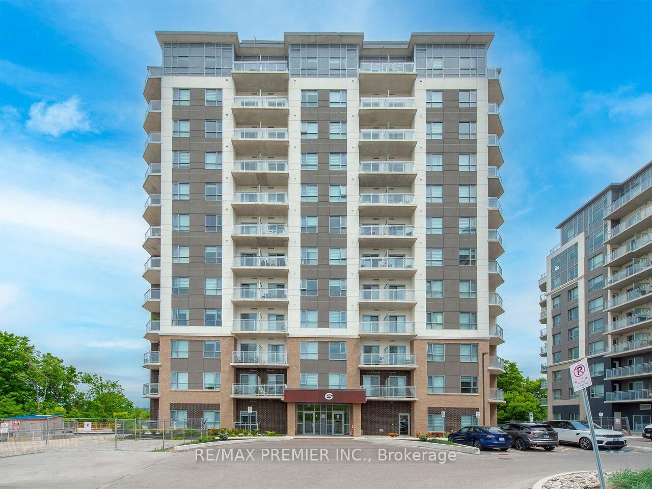 Property Photo:  56 Lakeside Terrace 408  ON L4M 7B9 