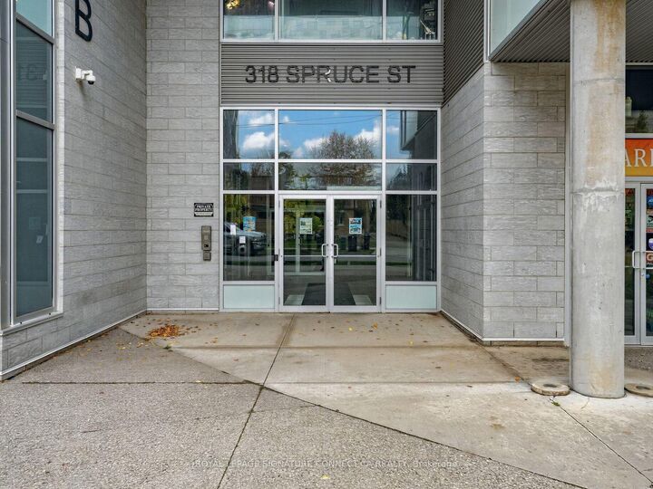 Property Photo:  318 Spruce Street 602  ON M5A 2J5 