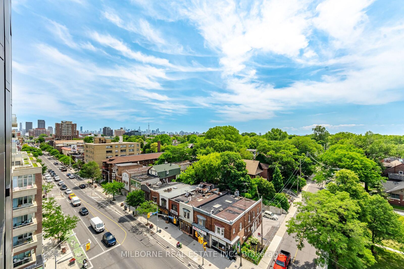 Photo de la propriété: 1660 Bloor Street W 905 ON M6P 1A8