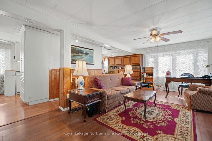 Property Photo:  196 Railway Street  ON P2B 3B2 