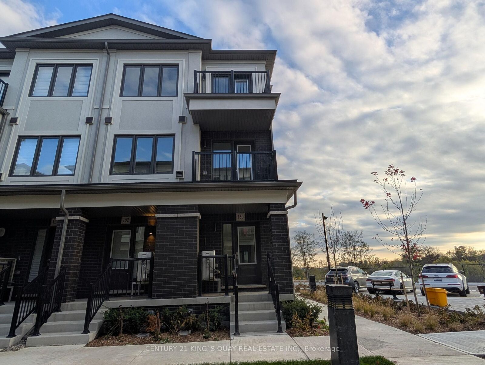 Property Photo:  150 Matawin Lane  ON L4B 0H7 