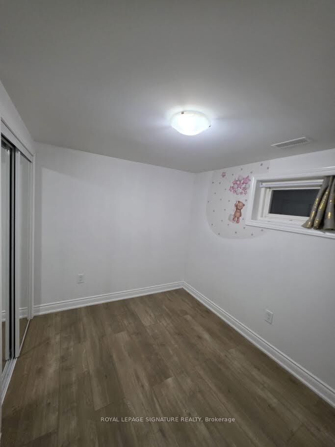 Property Photo:  4264 Brandon Gate Basement  ON L4T 3K4 