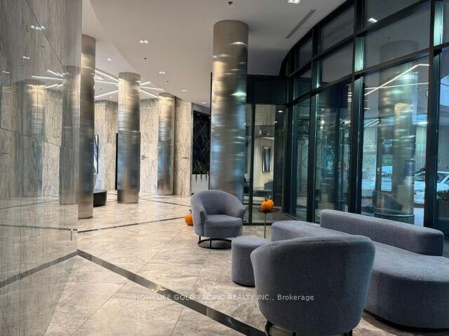 Property Photo:  16 Yonge Street 1413  ON M5E 2A1 