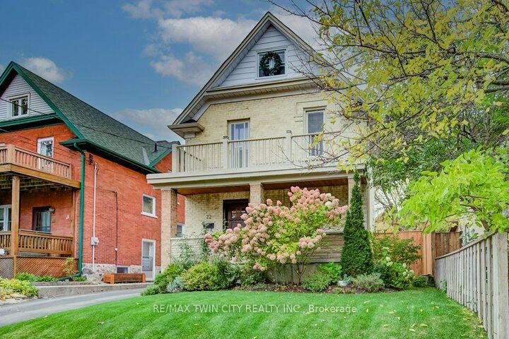 Property Photo:  22 Whitney Place  ON N2G 2X5 