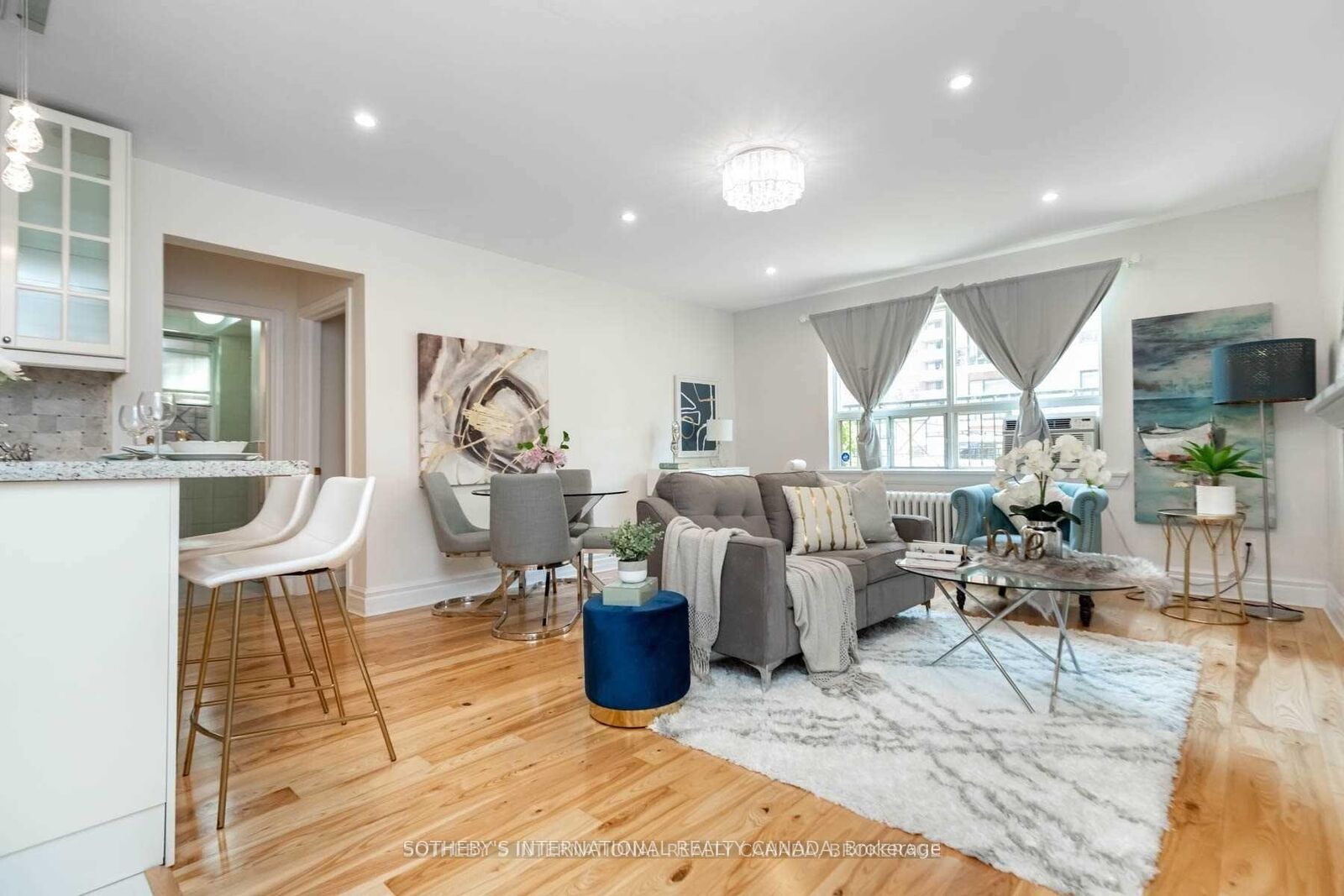 Property Photo:  35 Raglan Avenue 108  ON M6C 2K7 
