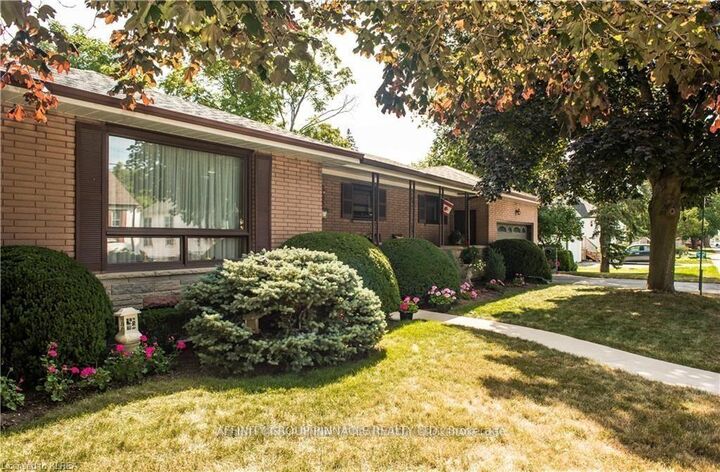 Property Photo:  30 Adelaide Street S  ON K9V 3J7 