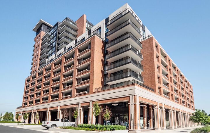Property Photo:  3091 Dufferin Street 1203  ON M6A 0C4 