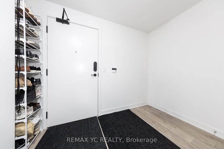Property Photo:  135 Lower Sherbourne Street 1464  ON M5A 1Y4 