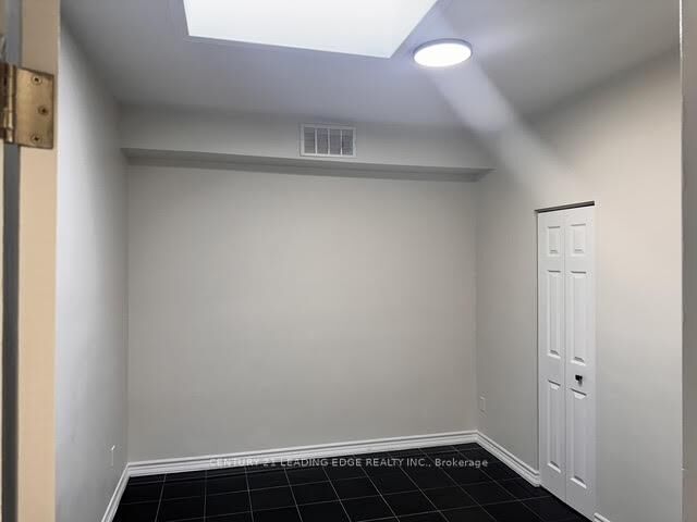 Property Photo:  783 Barton Street E 2  ON L8L 3A9 