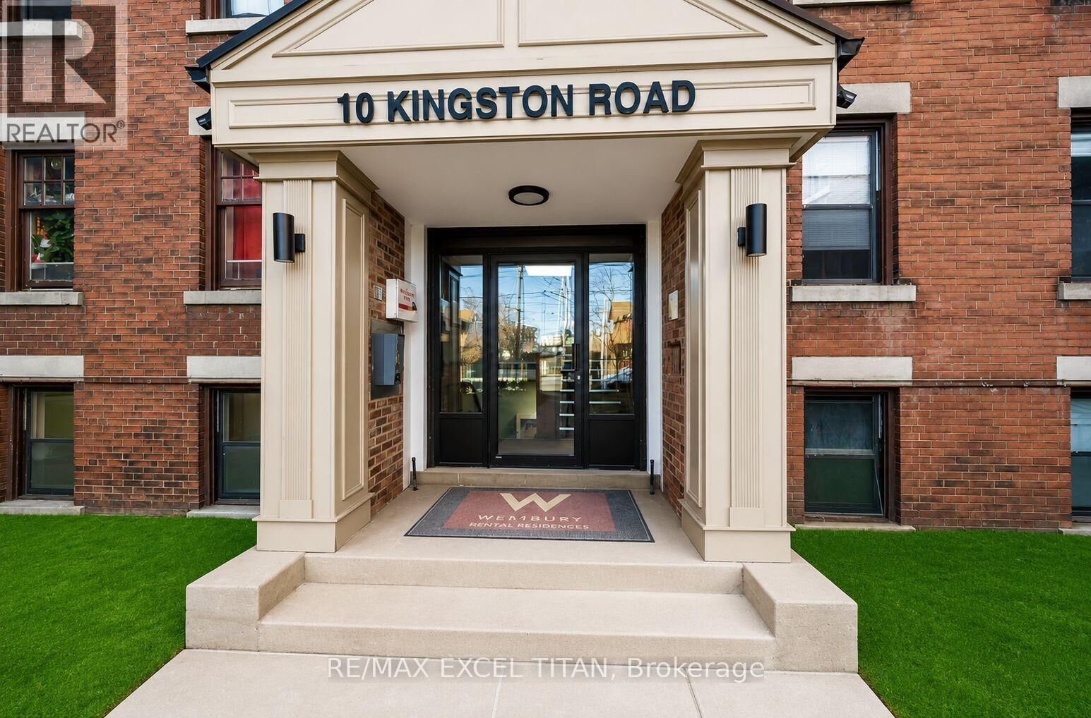 Property Photo:  10 Kingston Road  ON M4L 2S4 