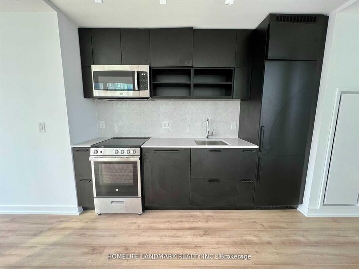 Property Photo:  135 East Liberty Street 1110  ON M6K 3K4 