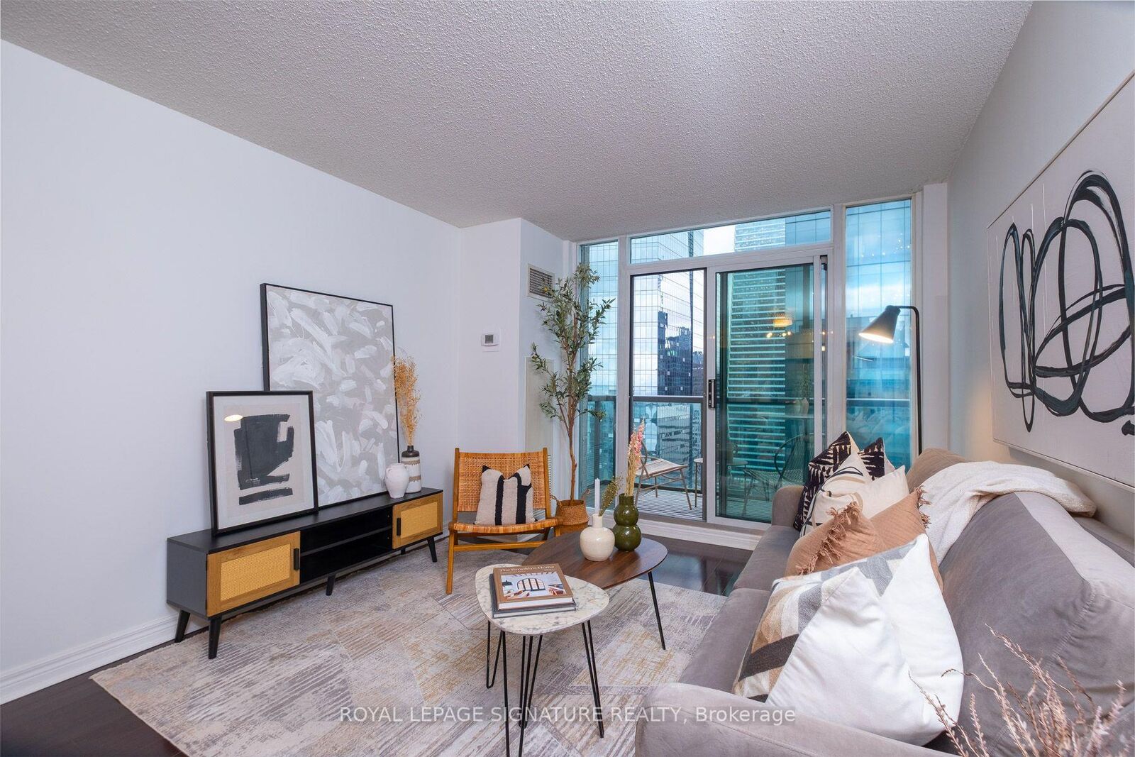 Property Photo:  30 Grand Trunk Crescent Ph03  ON M5J 3A4 