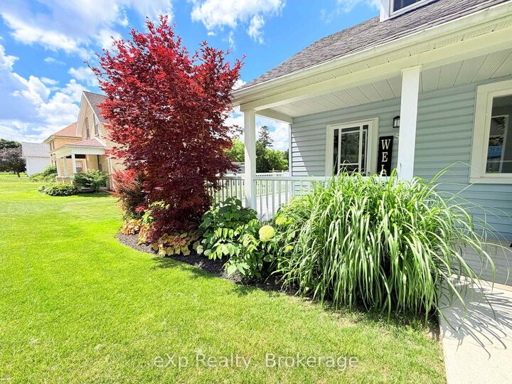 Property Photo:  503 Yonge Street S  ON N0G 2V0 