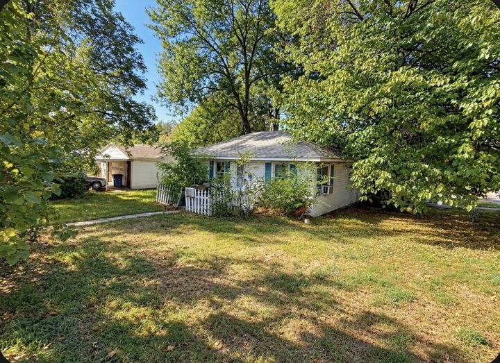 Property Photo:  3700 S New Haven Avenue  OK 74135 