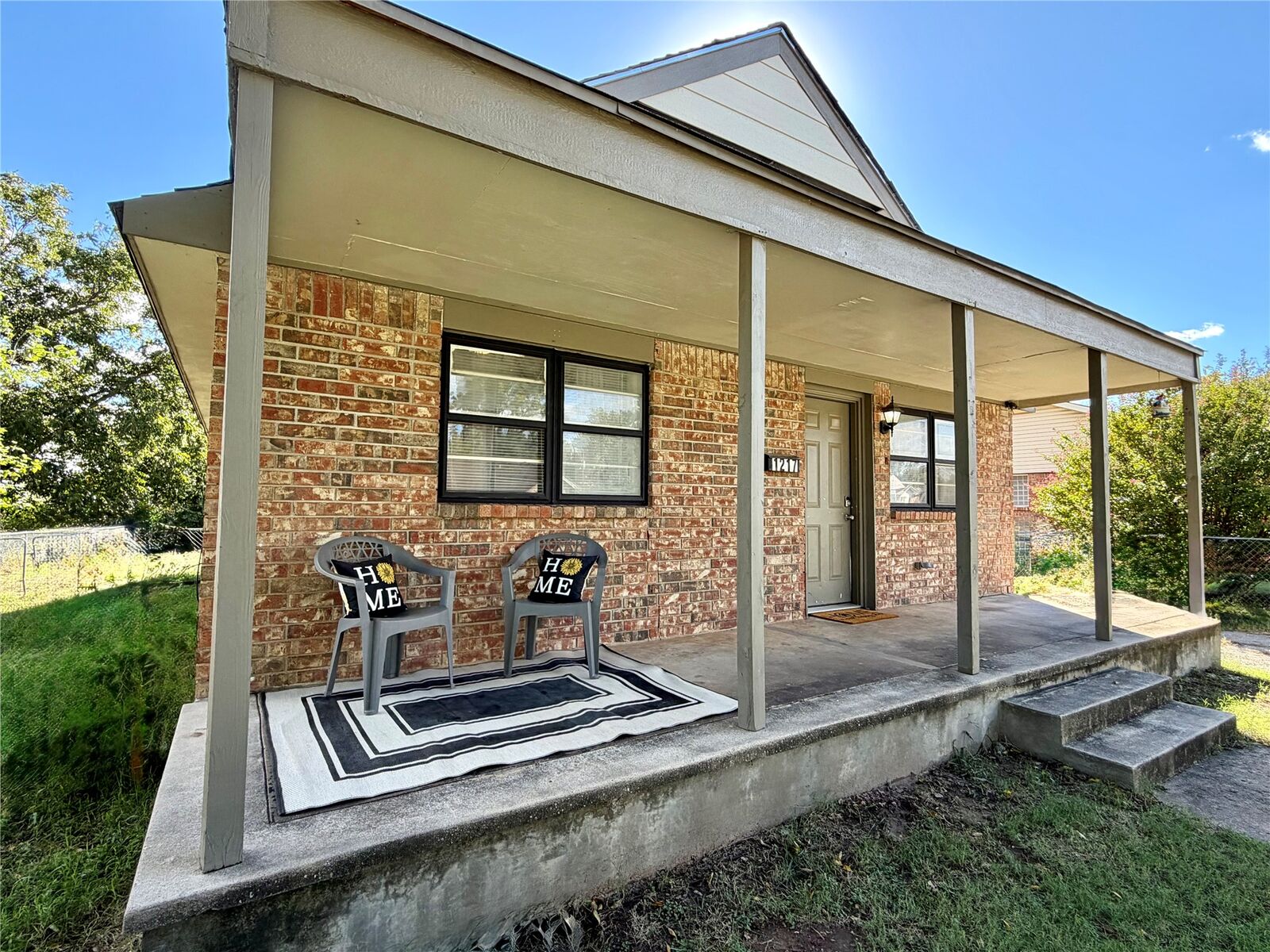 Property Photo:  1217 E Cherry Street  OK 74023 