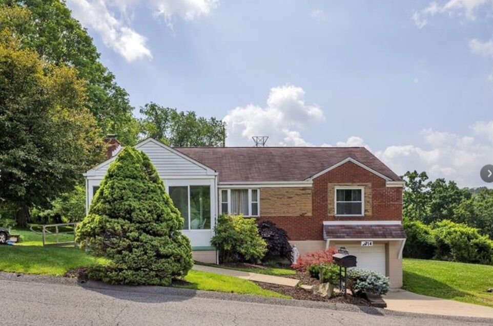 Property Photo: 2714 Gould Drive PA 15129